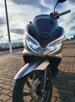 HONDA PCX DLX HONDA PCX DLX